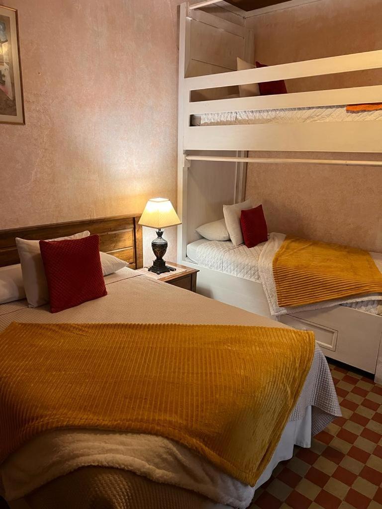 אנטיגואה גואטמלה Hotel Palacio Chico 1948 מראה חיצוני תמונה